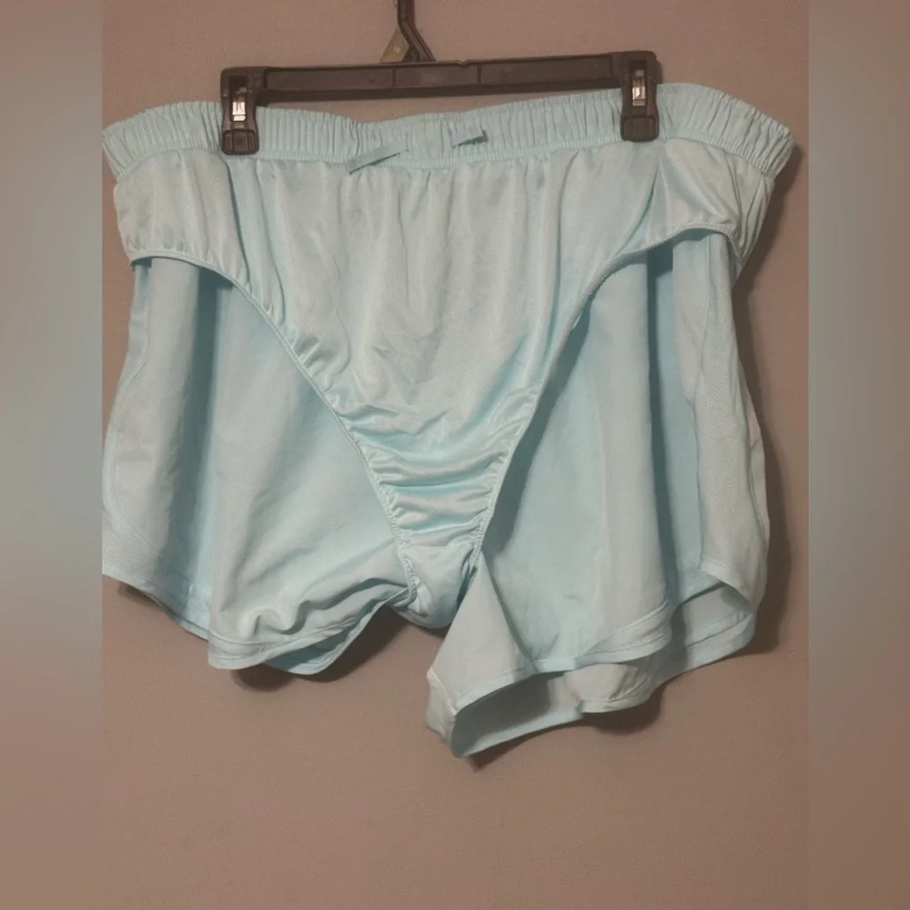 Nike Blue Athletic Shorts Relaxed Fit - Picture 6 of 6